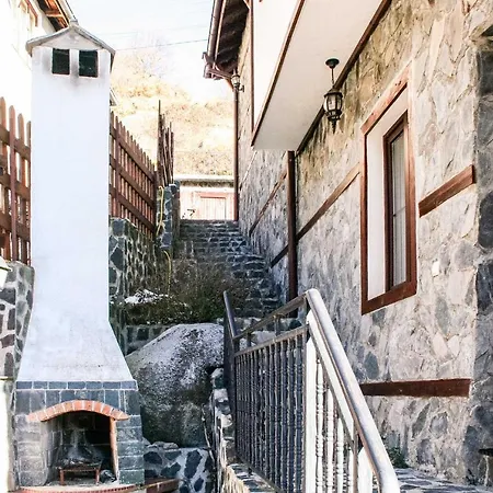 Renovated Overlooking The Pirin Mountains 빌라