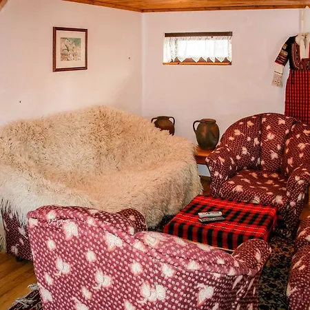 Renovated Overlooking The Pirin Mountains